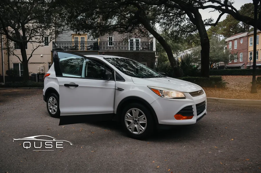 2014 Ford Escape rental in Charleston SC by QUSE Cars