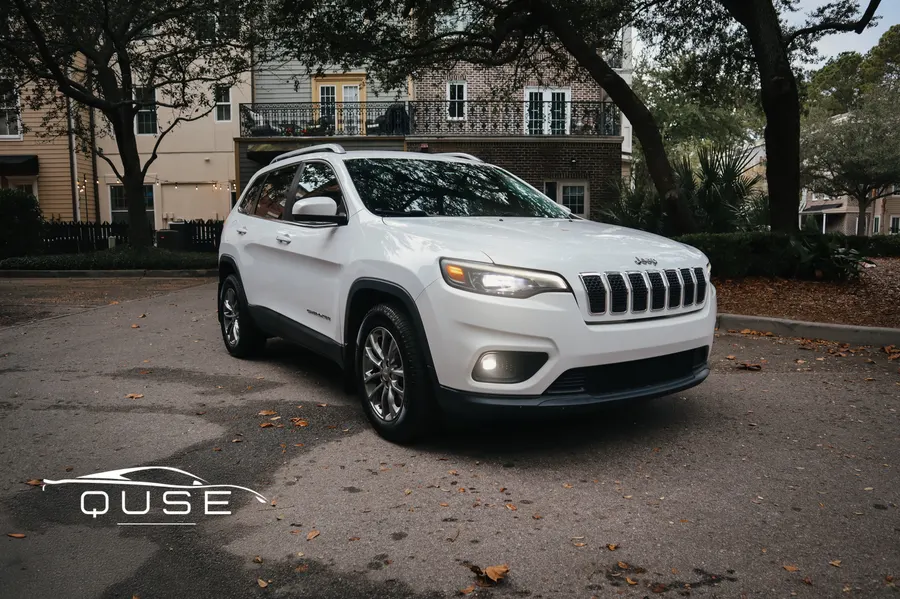 2019 Jeep Cherokee rental in Charleston SC by QUSE Cars